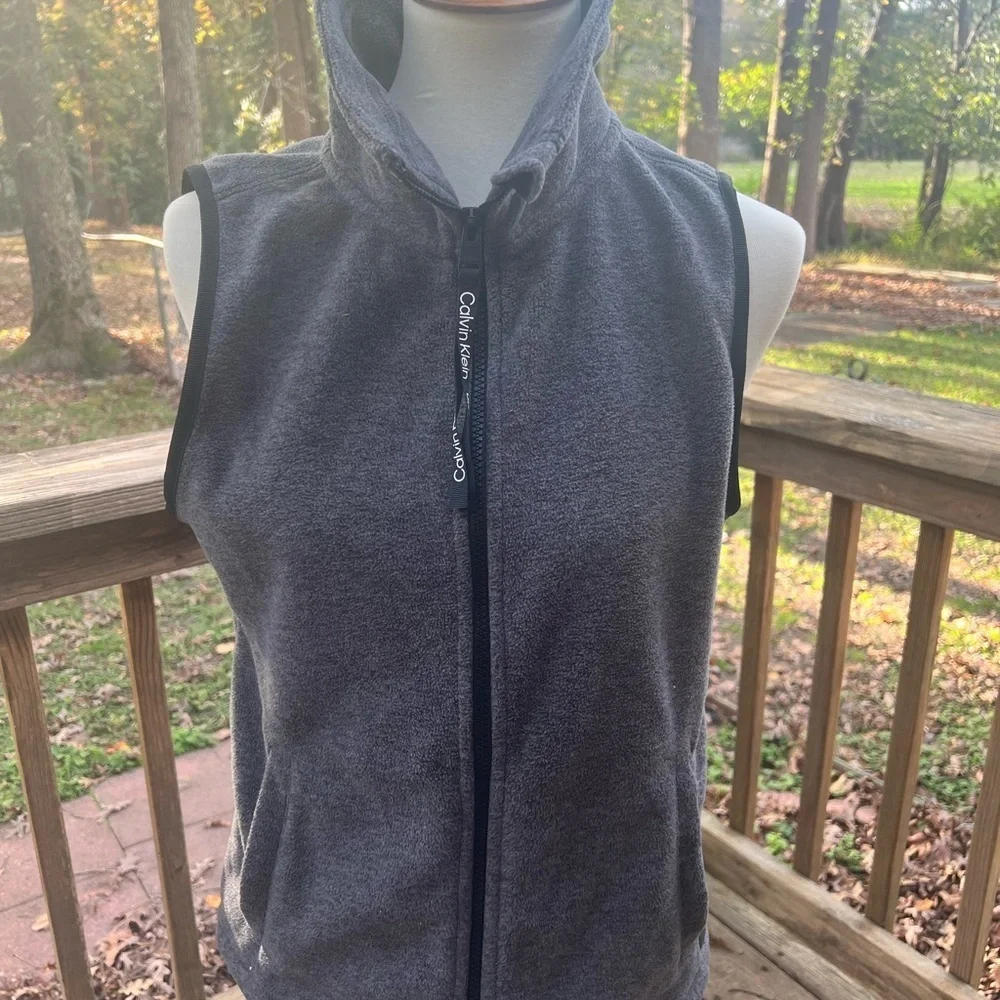Calvin Klein gray fleece Performance Vest